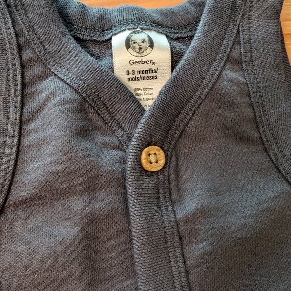 NWT 2-Pack Baby Boys Tan & Dark Gray Short Leg Sleeveless Romper - Picture 5 of 7